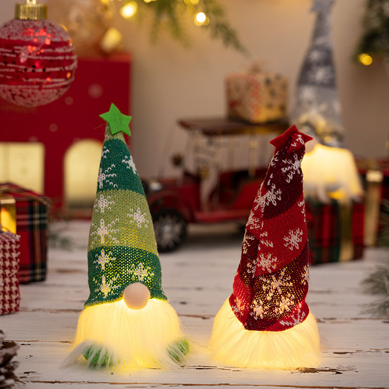 🎄 Christmas Glowing Gnome Figurine – Festive Holiday Light-Up Decoration 🎅✨