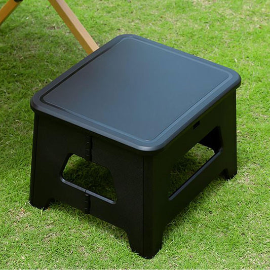 Portable camping toilet - compact and hygienic solution for outdoor adventures