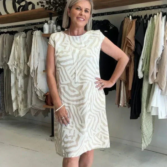 🌸 Summery Bohemian Floral Dress with Round Neckline