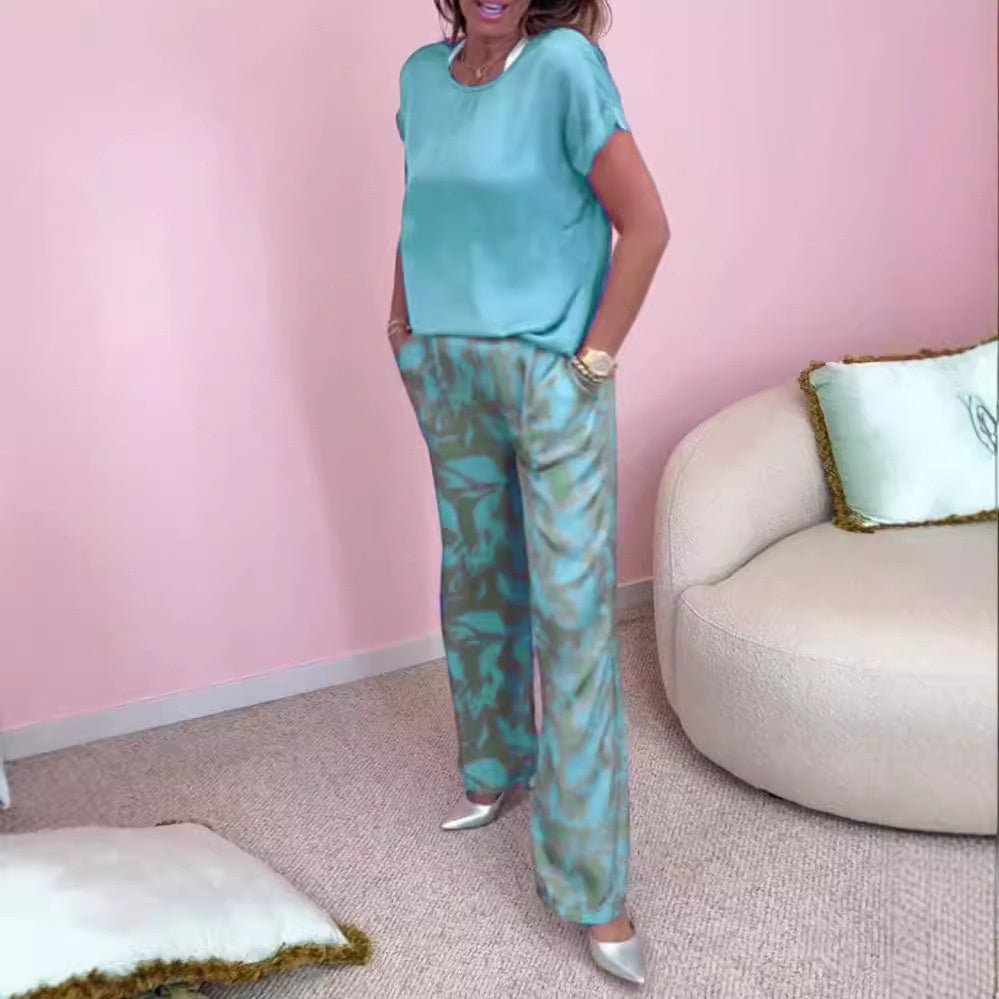 Round neck with short sleeves, printed, short sleeves, long pants, two-piece suit