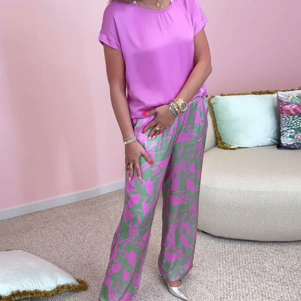 Round neck with short sleeves, printed, short sleeves, long pants, two-piece suit